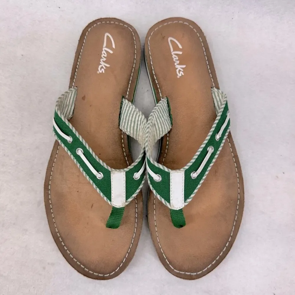 Women’s Clarks Flip-Flops Thongs Sandals Green and White size 9
